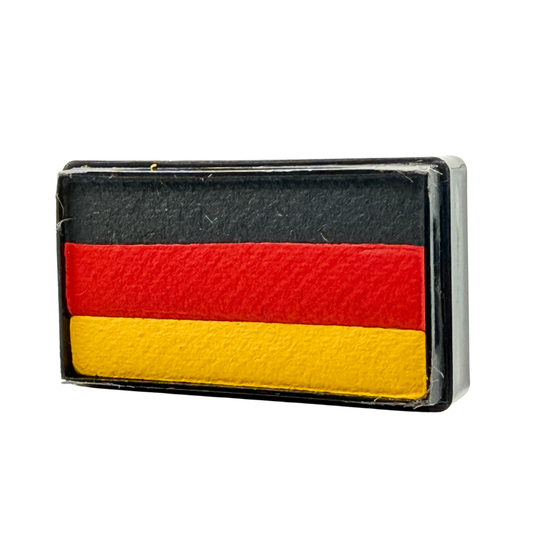 Germany Flag Arty Cake one-stroke face paint featuring black, red, and gold stripes in a rectangular cake, perfect for Germany soccer fan face paint, cheek flags, Fußball celebrations, and game day makeup.
