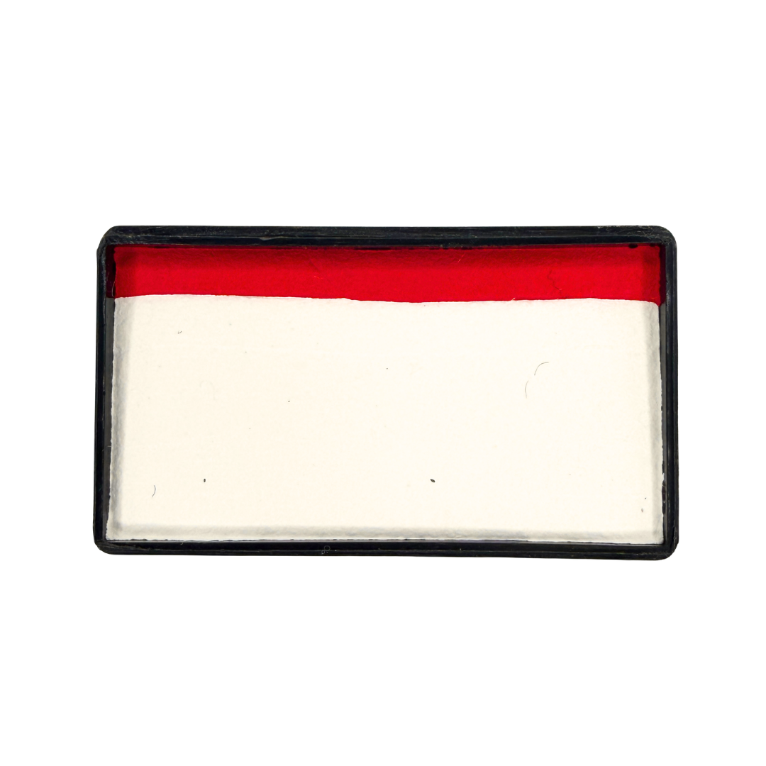 Peekaboo Red Arty Cake 28g one-stroke face paint featuring a large white section with a red edge for characters, holiday designs, animals, and outlined face painting.