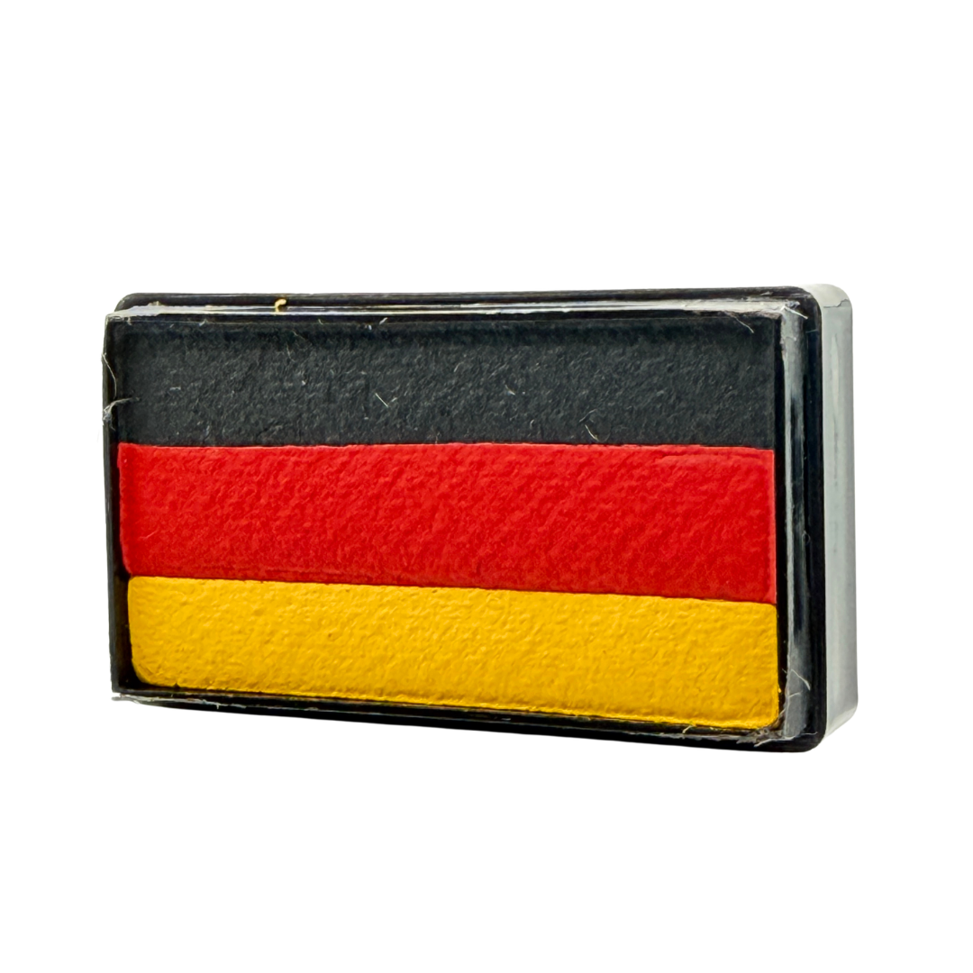 Germany Flag Arty Cake one-stroke face paint featuring black, red, and gold stripes in a rectangular cake, perfect for Germany soccer fan face paint, cheek flags, Fußball celebrations, and game day makeup.