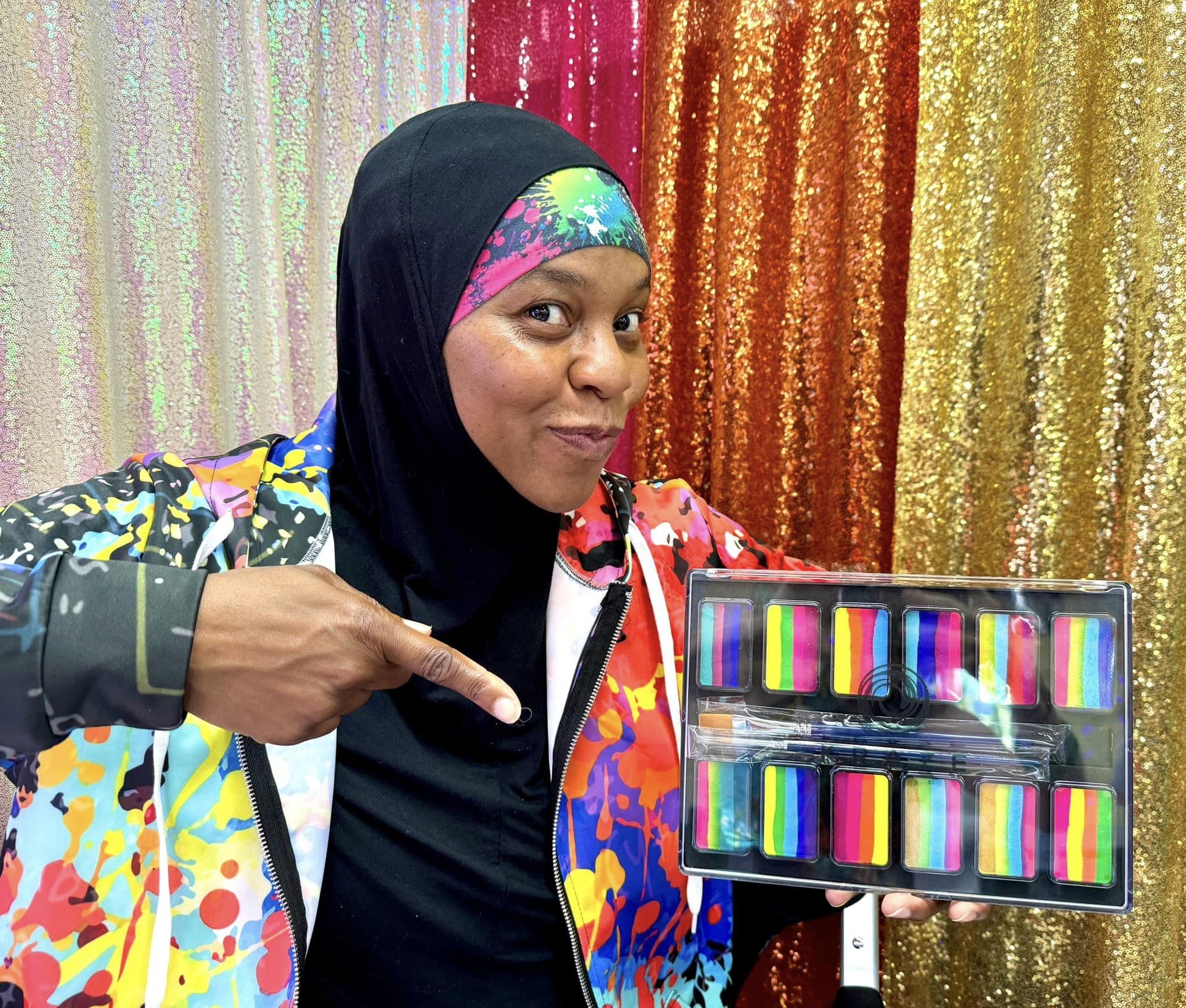 Kraze FX Tamina's Graffiti Split Cake Palette (12 x 10 gm) - Silly Farm Supplies