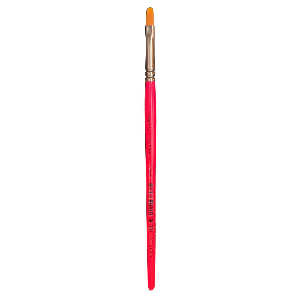 Leanne Courtney 1/4 inch Filbert Brush - Silly Farm Supplies